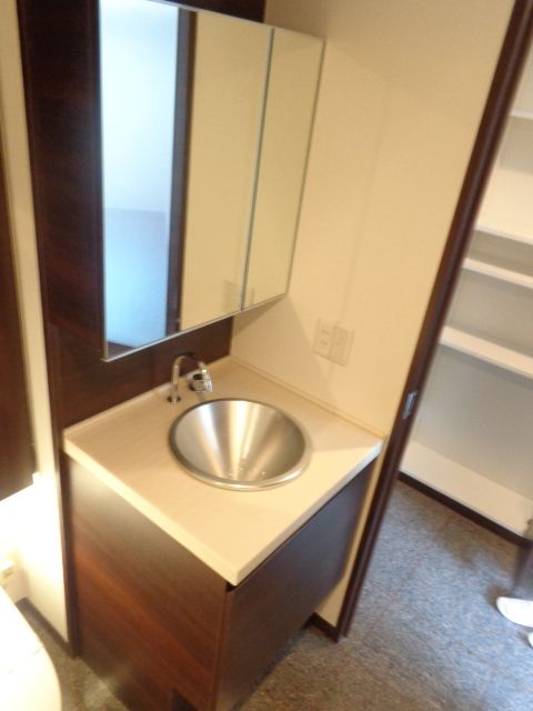 洗面設備　独立洗面台