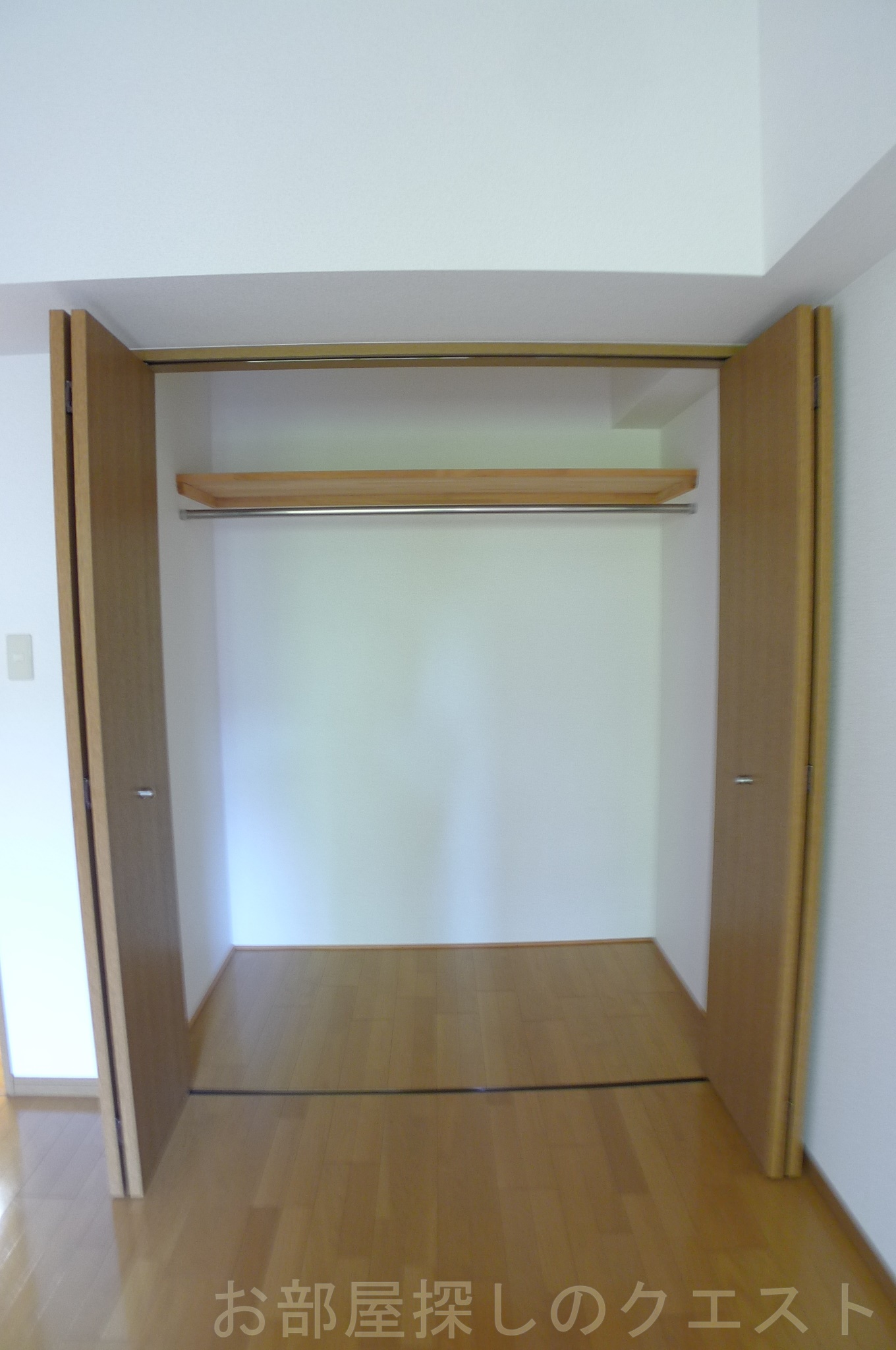 収納　（写真は同タイプ）