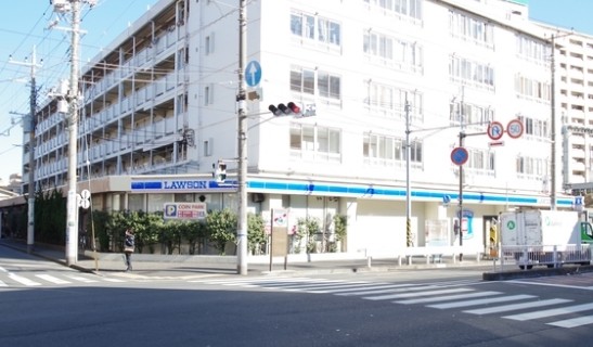 コンビニ　ローソン 井土ヶ谷駅前店（コンビニ）まで175m