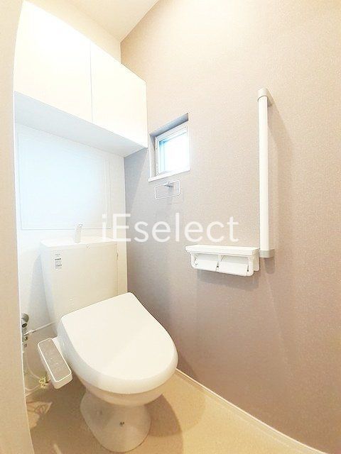 トイレ　温水洗浄便座もございます