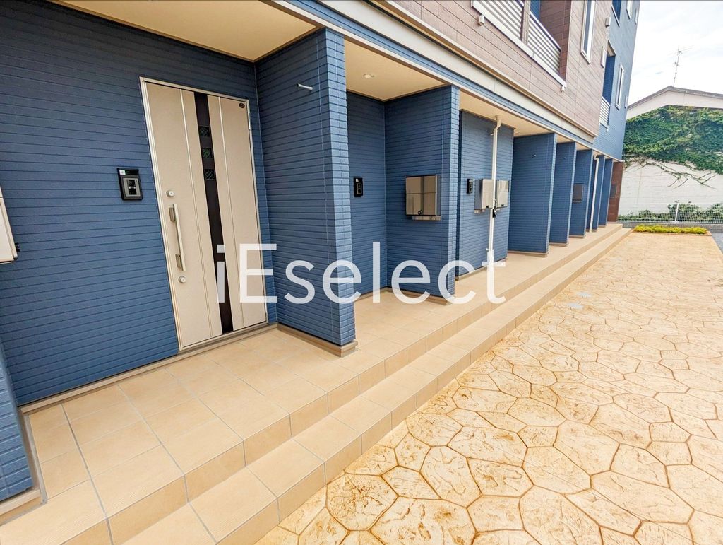 エントランス　玄関へのアプローチ