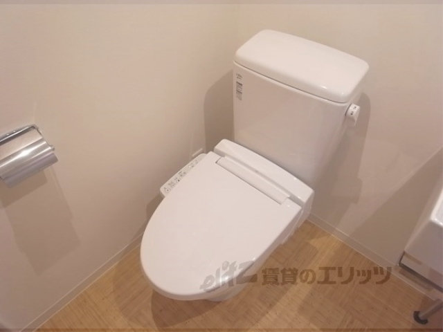 トイレ　洗浄機能付き