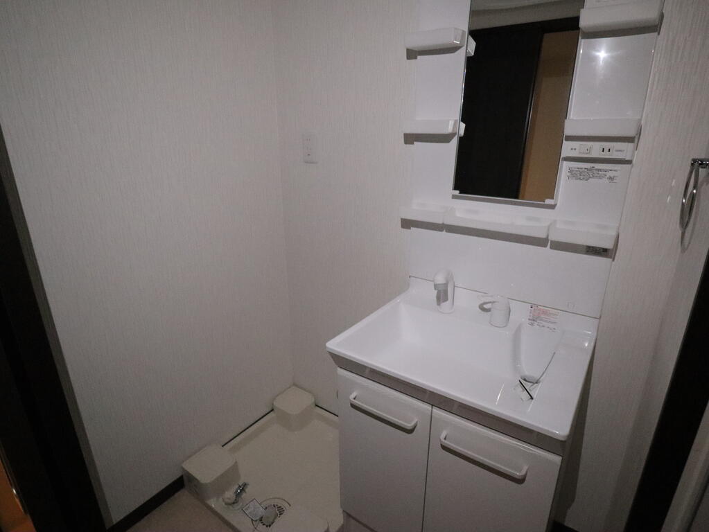 洗面設備　洗面台・洗濯機置場