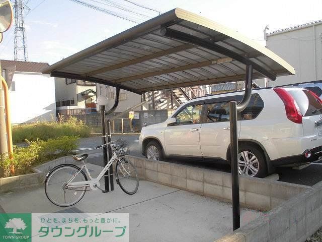 その他　屋根付き駐輪場