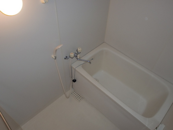 バス・シャワールーム　落ち着く空間のバスルーム♪