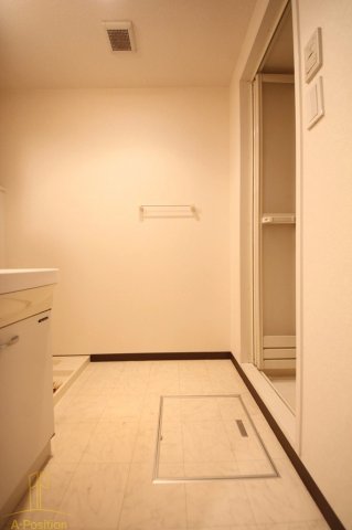 洗面設備　天満リバーサイドプラザ