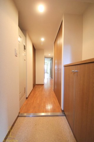 玄関　天満リバーサイドプラザ