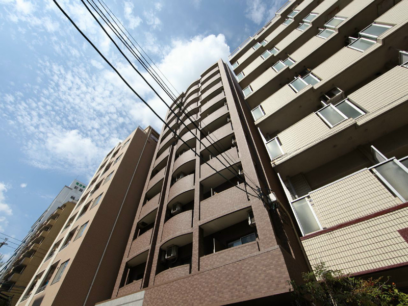 建物外観　外観　オートロック付　防犯カメラ付