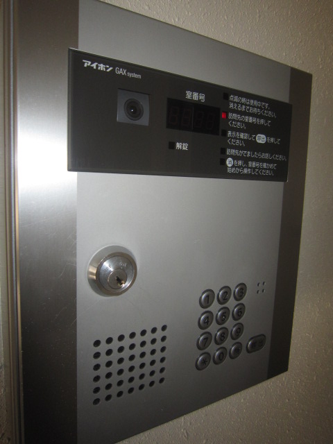 セキュリティ　オートロック完備