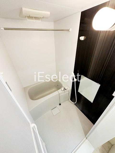 バス・シャワールーム　1日の疲れを洗い流すバスルーム