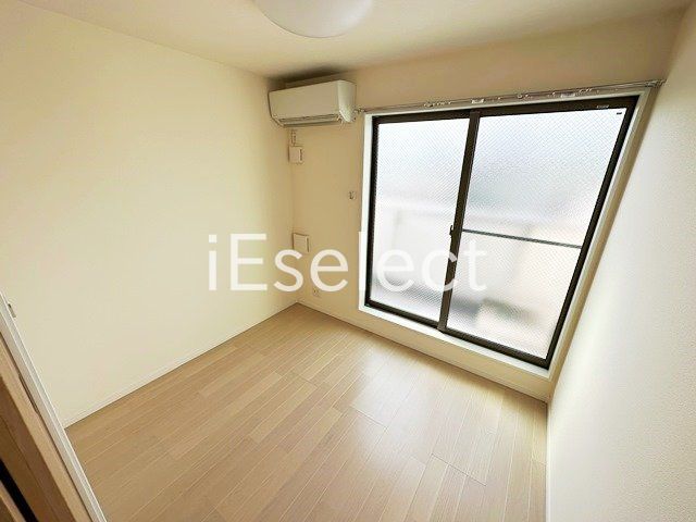 その他部屋・スペース　隣の洋室です