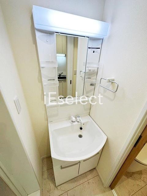 洗面設備　忙しい朝に便利なシャンプードレッサー♪