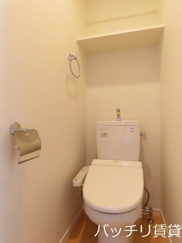 トイレ　写真は、同型イメージの為、現状を優先致します