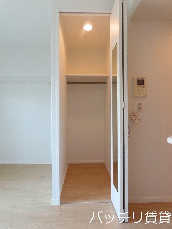 収納　写真は、同型イメージの為、現状を優先致します