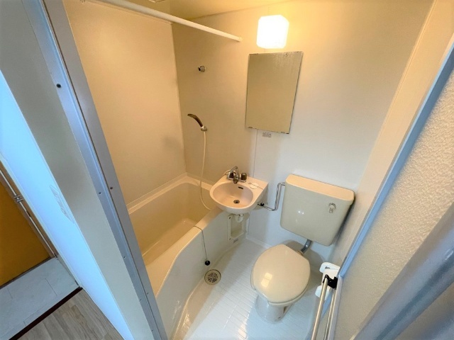 バス・シャワールーム　バスルーム