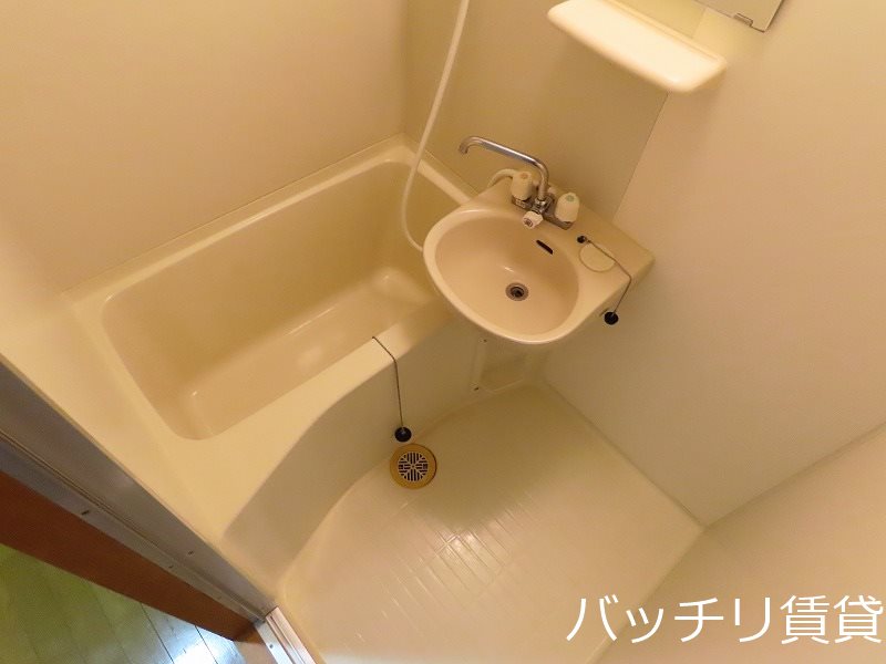 バス・シャワールーム　画像は別号室写真の為、現状を優先いたします