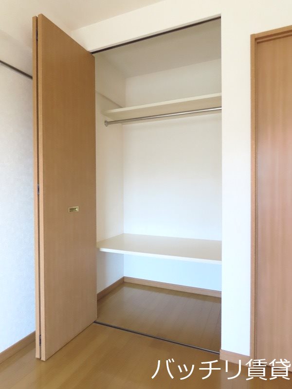 収納　画像は別号室写真の為、現状を優先いたします