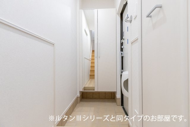 玄関　※イメージ。同シリーズの写真です。