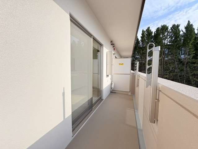 バルコニー　参考写真になりますのでご承知おき下さい。