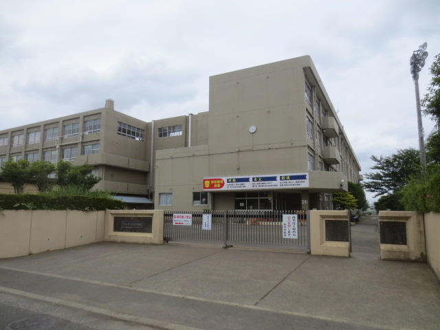 中学校　厚木市立林中学校（中学校）まで878m