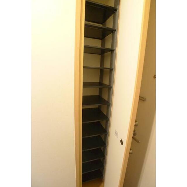 その他設備　下駄箱