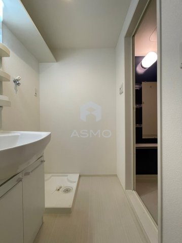 洗面設備　同マンション別部屋　参考写真