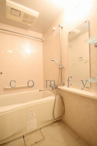 バス・シャワールーム　浴室乾燥機付きバス