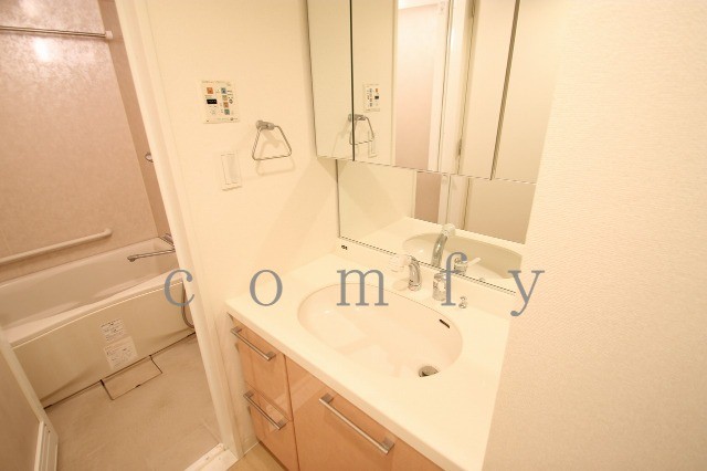 洗面設備　独立洗面台