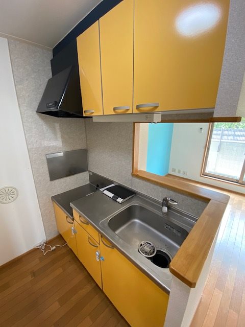 キッチン　※写真は1階の同タイプ