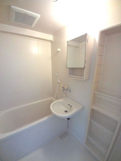 バス・シャワールーム　【浴室】ユニットバス