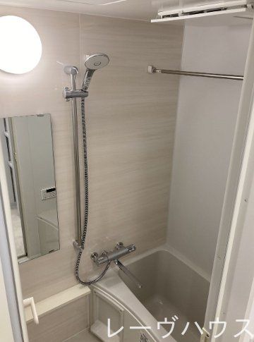 バス・シャワールーム　バス