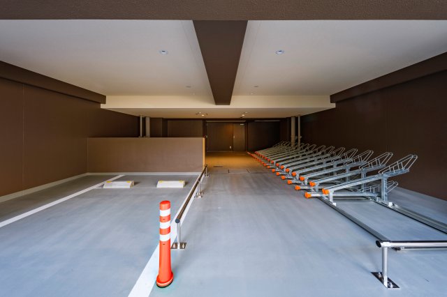 駐車場　駐車場に車を止められます