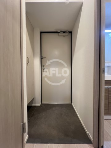 玄関　LiveCasa天満橋　玄関