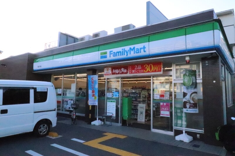 コンビニ　ファミリーマート 灘大内店（コンビニ）まで572m