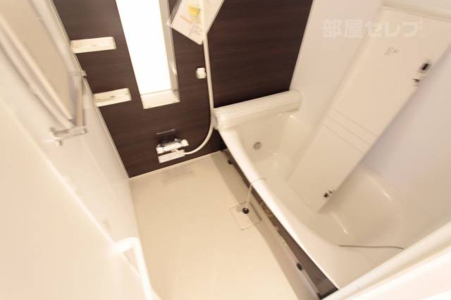 バス・シャワールーム　※１０２号室参照