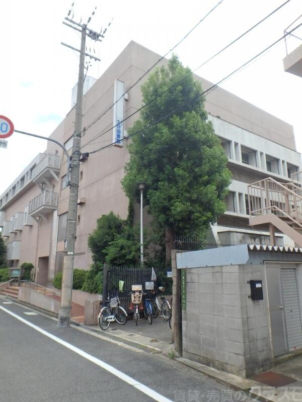 図書館　生野図書館（図書館）まで1551m
