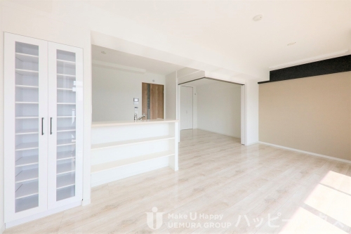 居室・リビング　左右反転