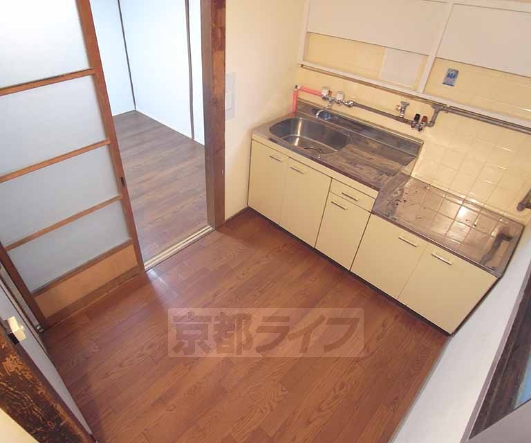 その他部屋・スペース　広々としたキッチン周りです。