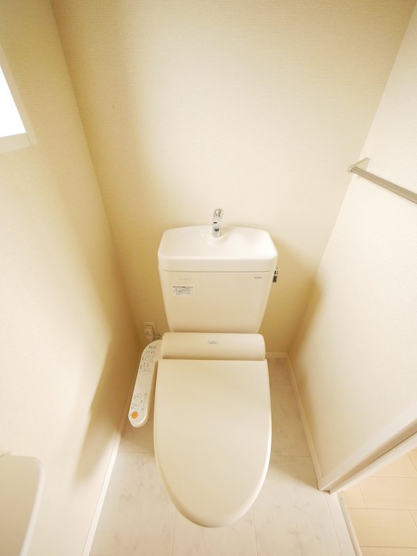 トイレ　ウォシュレット