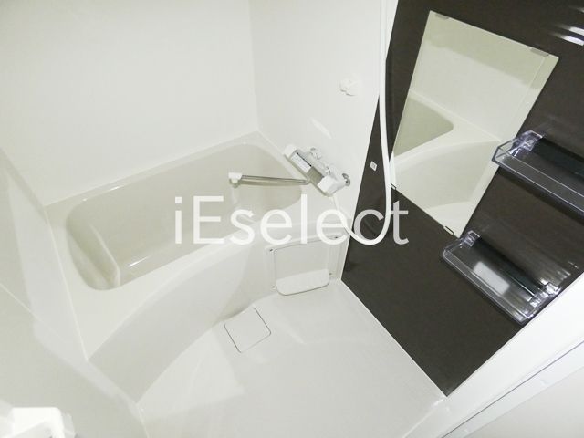 バス・シャワールーム　一日の疲れを流すバスルームです