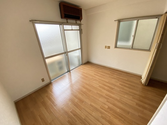 居室・リビング　※別部屋の写真です