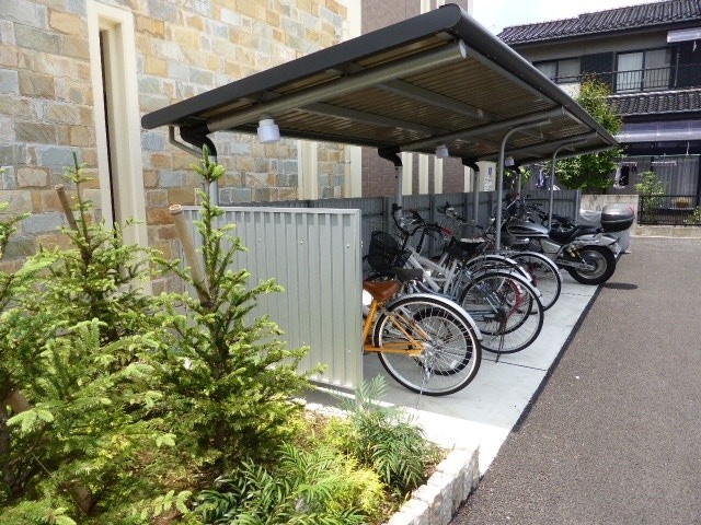 駐車場　駐輪所も付いています。