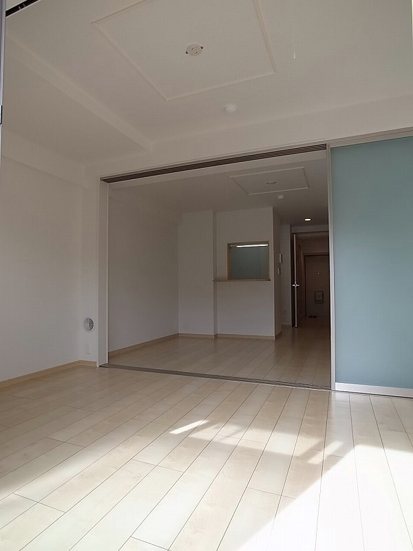 居室・リビング　明るい室内になっています