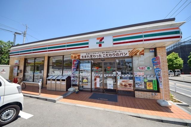 コンビニ　セブンイレブン狛江猪方3丁目店（コンビニ）まで178m