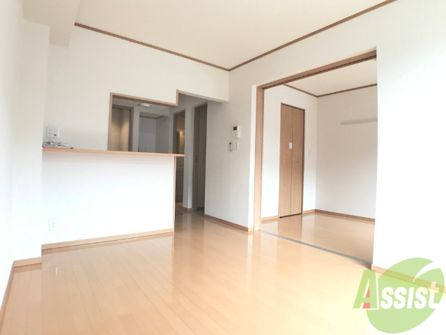 居室・リビング　南向きなので日当たりも良好ですよ～。嬉しいですね。