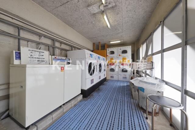 その他共有部分　コインランドリー