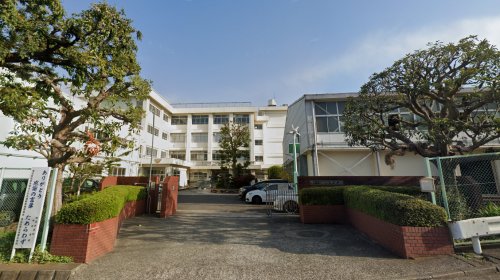 中学校　横浜市立新羽中学校（中学校）まで880m