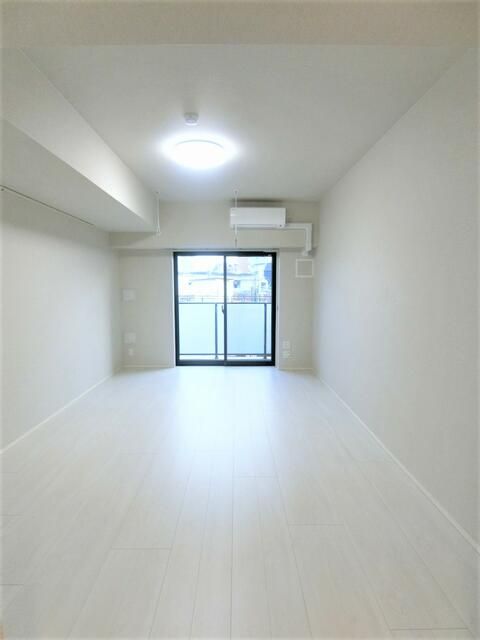 居室・リビング　別号室参考写真