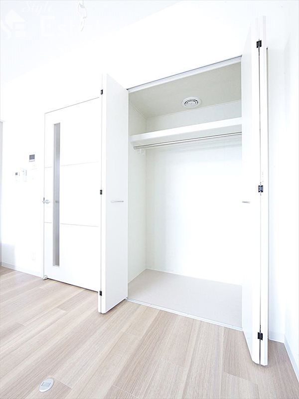 収納　クローゼット