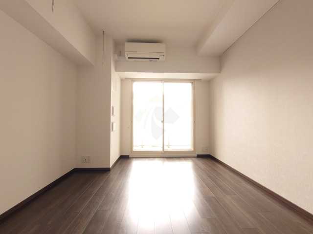 居室・リビング　コンフォリア世田谷上馬